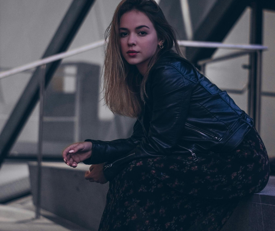 The Science Behind Black Clothes: Why They Make You Feel Hotter and How to Stay Cool in Style